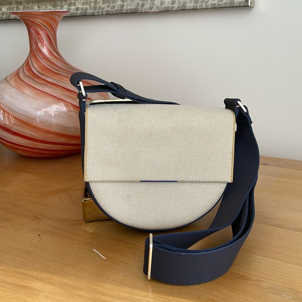 Rothy’s saddle bag ink & ivory